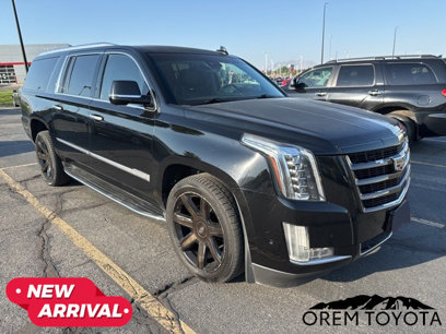 Used 2017 Cadillac Escalade ESV Luxury
