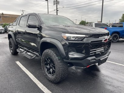 Used 2025 Chevrolet Colorado ZR2 w/ Midnight Edition