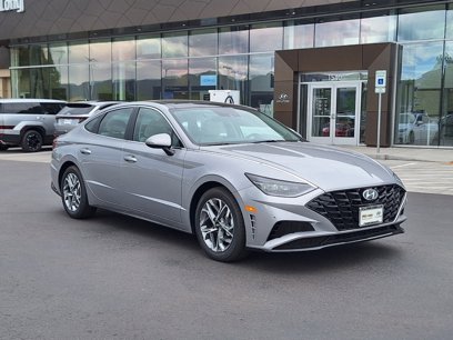 New 2023 Hyundai Sonata SEL w/ Convenience Package
