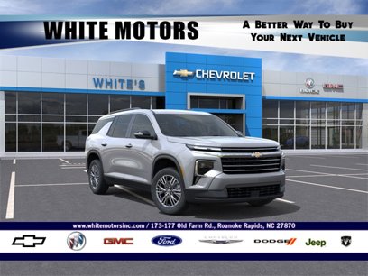 New 2025 Chevrolet Traverse LT w/ Driver Confidence Package
