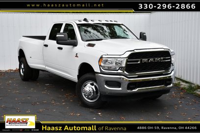 New 2024 RAM 3500 Tradesman w/ Chrome Appearance Group