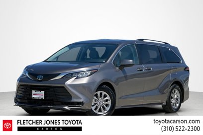 Certified 2022 Toyota Sienna LE