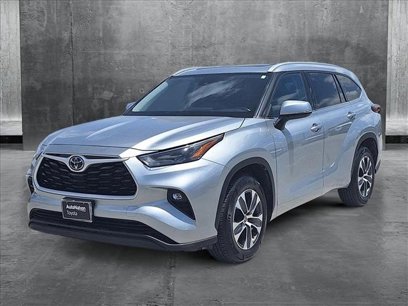 Used 2022 Toyota Highlander XLE