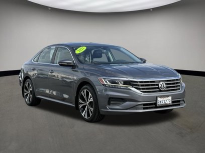 Used 2021 Volkswagen Passat 2.0T SE w/ Luggage Net & Mats Package
