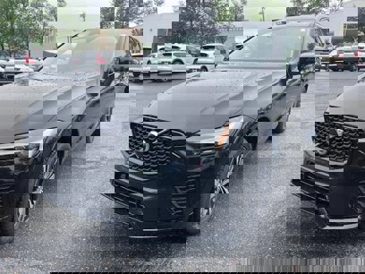 New 2025 Volvo XC60 T8 Core w/ Climate Package