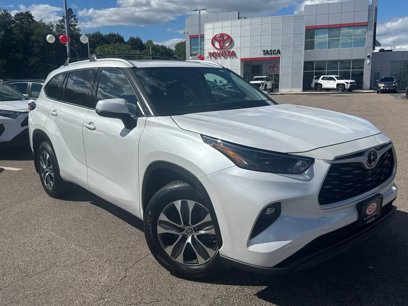 Used 2022 Toyota Highlander XLE