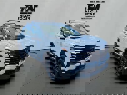 New 2025 Nissan Kicks SR