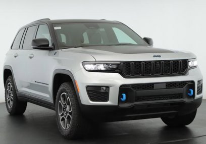 New 2023 Jeep Grand Cherokee Trailhawk w/ Luxury Tech Group III