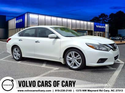 Used 2017 Nissan Altima 3.5 SL w/ 3.5SL Technology Package