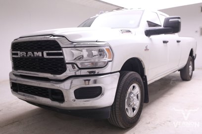Used 2024 RAM 2500 Tradesman w/ Chrome Appearance Group
