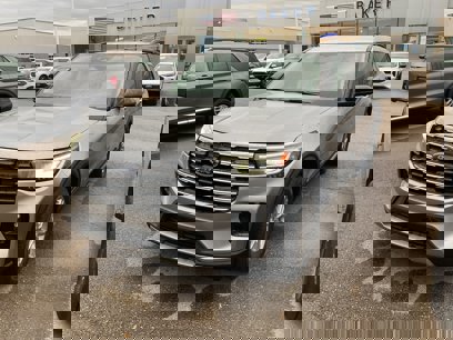 New 2025 Ford Explorer Active w/ Active Comfort Package