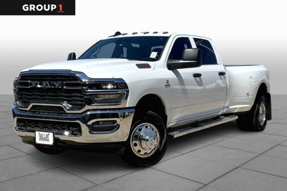 New 2025 RAM 3500 Tradesman w/ Chrome Appearance Group