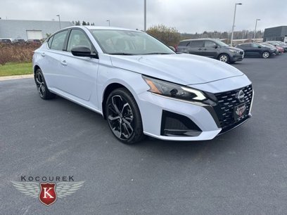 New 2025 Nissan Altima 2.5 SR w/ SR Premium Package
