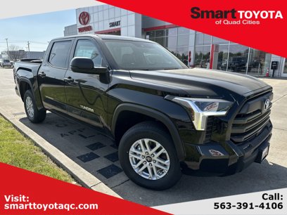 New 2025 Toyota Tundra SR5 w/ SR5 Premium Package
