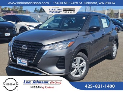 New 2025 Nissan Kicks Play S