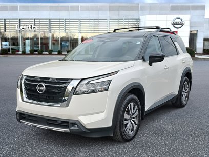 Certified 2022 Nissan Pathfinder SL w/ Cargo Package