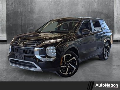 Used 2023 Mitsubishi Outlander SE