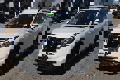 Used 2022 Nissan Pathfinder SV