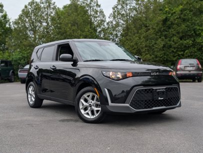 Used 2023 Kia Soul LX w/ LX Technology Package