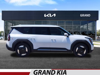 New 2026 Kia EV9 Wind