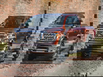 Used 2019 Nissan Titan SL w/ Chrome Package