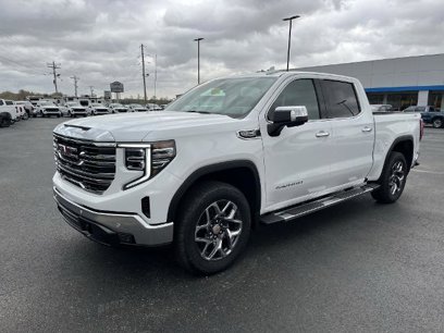 New 2025 GMC Sierra 1500 SLT w/ SLT Premium Plus Package