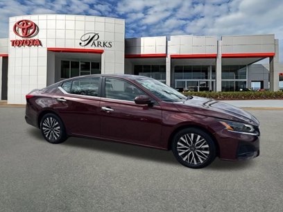 Used 2023 Nissan Altima 2.5 SV