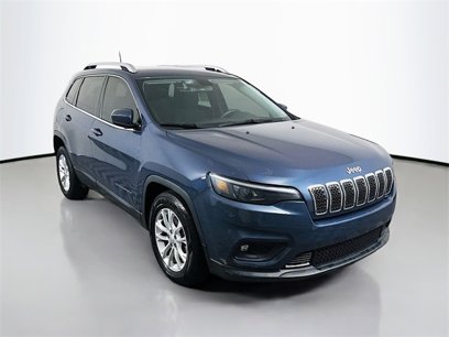Used 2019 Jeep Cherokee Latitude w/ Popular Appearance Group