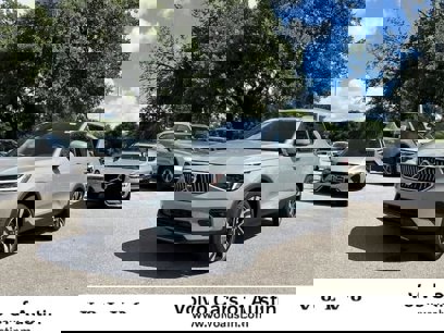 New 2025 Volvo XC40 B5 Plus w/ Climate Package