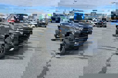 New 2025 Chevrolet Colorado Trail Boss w/ Midnight Edition