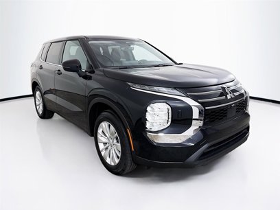 New 2025 Mitsubishi Outlander ES