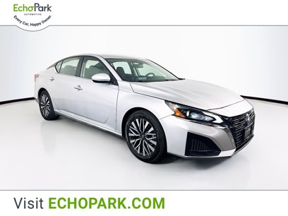 Used 2023 Nissan Altima 2.5 SV