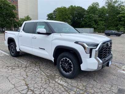 New 2025 Toyota Tundra SR5