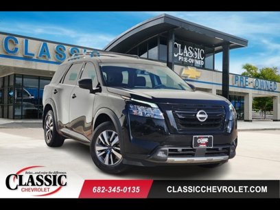 Used 2023 Nissan Pathfinder SL w/ Lighting Package (N92)