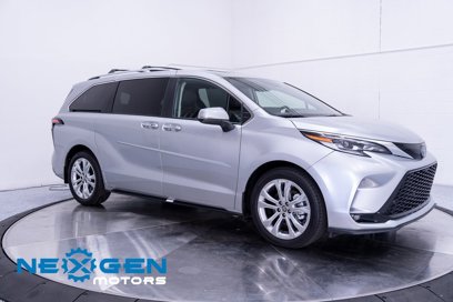 Used 2024 Toyota Sienna Platinum