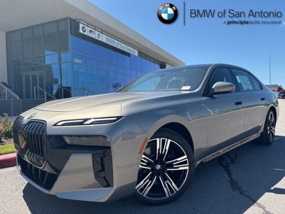New 2025 BMW 760i xDrive
