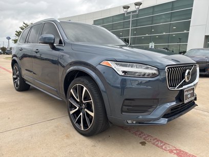 Used 2022 Volvo XC90 T6 Momentum w/ Advanced Package