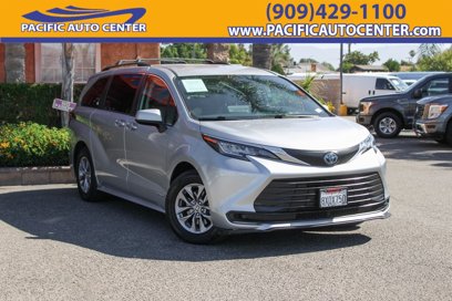 Used 2021 Toyota Sienna LE