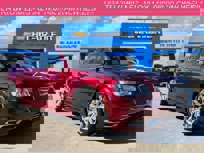 Used 2020 Chrysler 300 Touring w/ Chrome Appearance Package