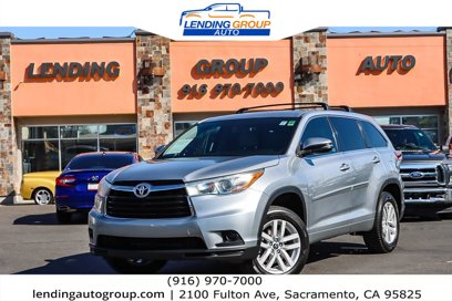 Used 2016 Toyota Highlander LE