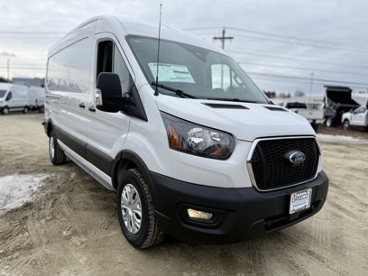 New 2024 Ford Transit 250 148 Medium Roof w/ Exterior Upgrade Package