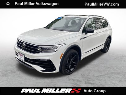 Certified 2024 Volkswagen Tiguan SE R-Line