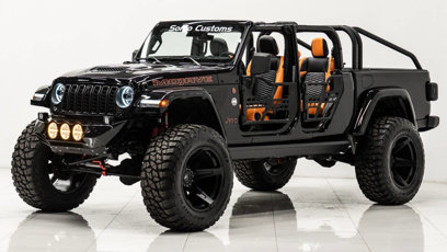 Used 2024 Jeep Gladiator Mojave w/ Technology Group
