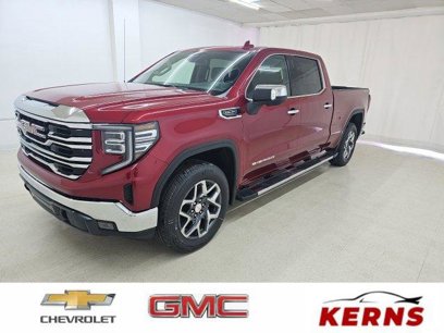 New 2025 GMC Sierra 1500 SLT w/ SLT Premium Package