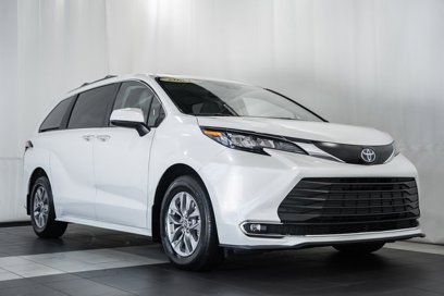Used 2024 Toyota Sienna XLE