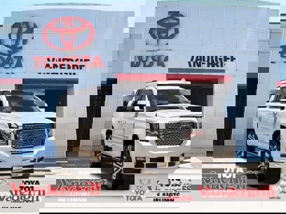 Used 2017 GMC Yukon XL Denali