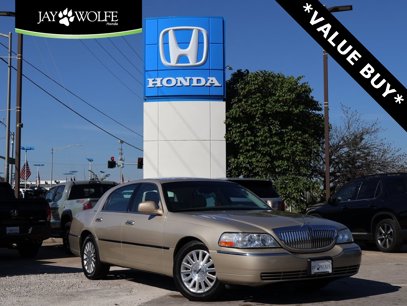 Used 2004 Lincoln Town Car Signature