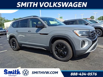 New 2025 Volkswagen Atlas Peak Edition SE