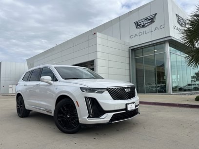 New 2025 Cadillac XT6 Luxury w/ LPO, Red Accent Package