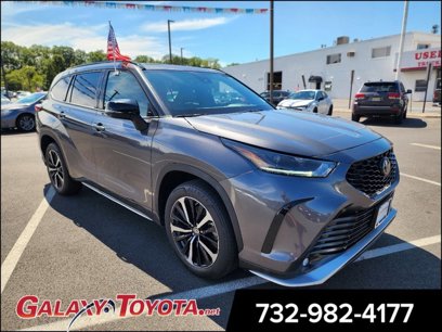 Used 2022 Toyota Highlander XSE